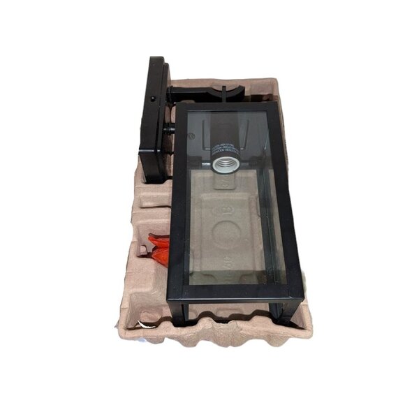 NEW Quoizel Breitling Matte Hardwired Outdoor Wall Porch Garage Patio Light NIB - Picture 9 of 10